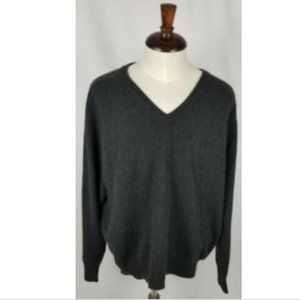 Courtenay Men's 100% Cashmere V-Neck Sweater
